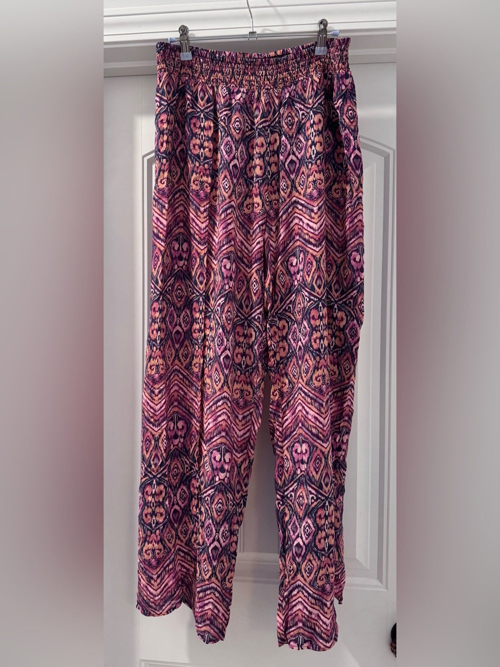 Salt Life Women's Pink And Blue Aztec Beach Print Pants